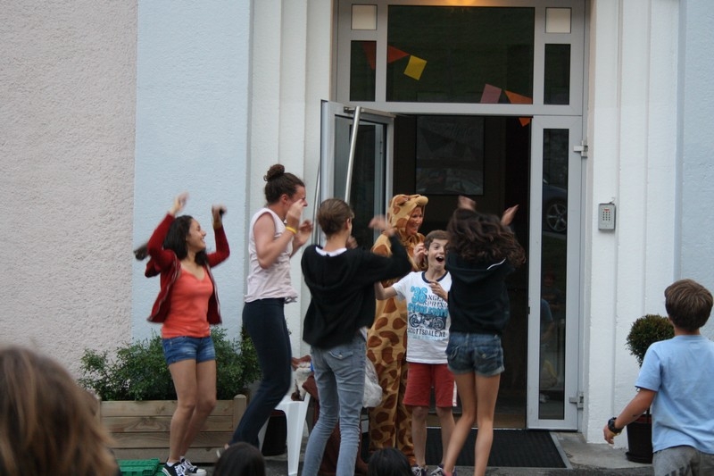 Village Camps International Summer Camp Leysin, Switzerland 2025-08-09 https://www.villagecamps.com/journals_admin/images/685-34-pet zoo (134).jpg